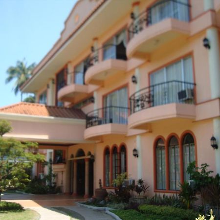 Chateau Del Mar Davao Stadt Exterior foto