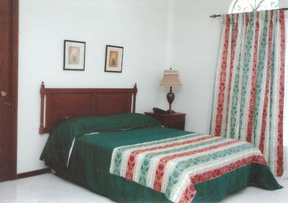 Chateau Del Mar Davao Stadt Zimmer foto