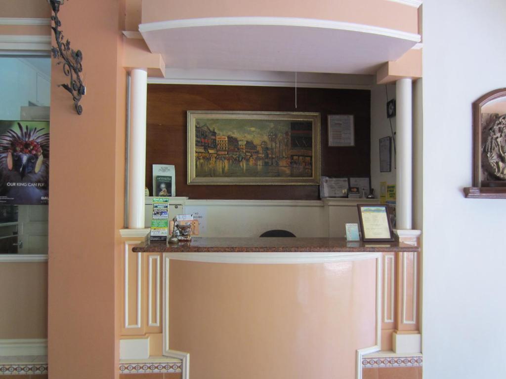 Chateau Del Mar Davao Stadt Exterior foto