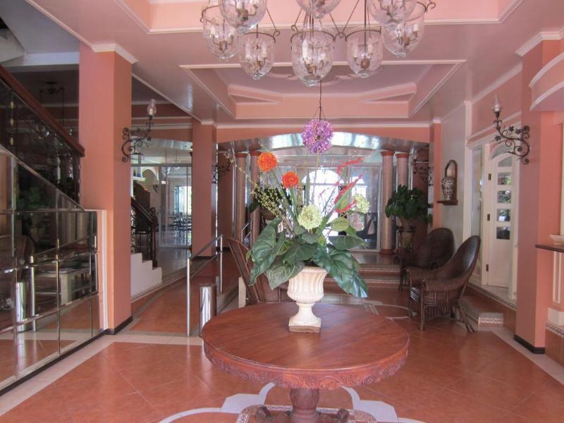 Chateau Del Mar Davao Stadt Exterior foto