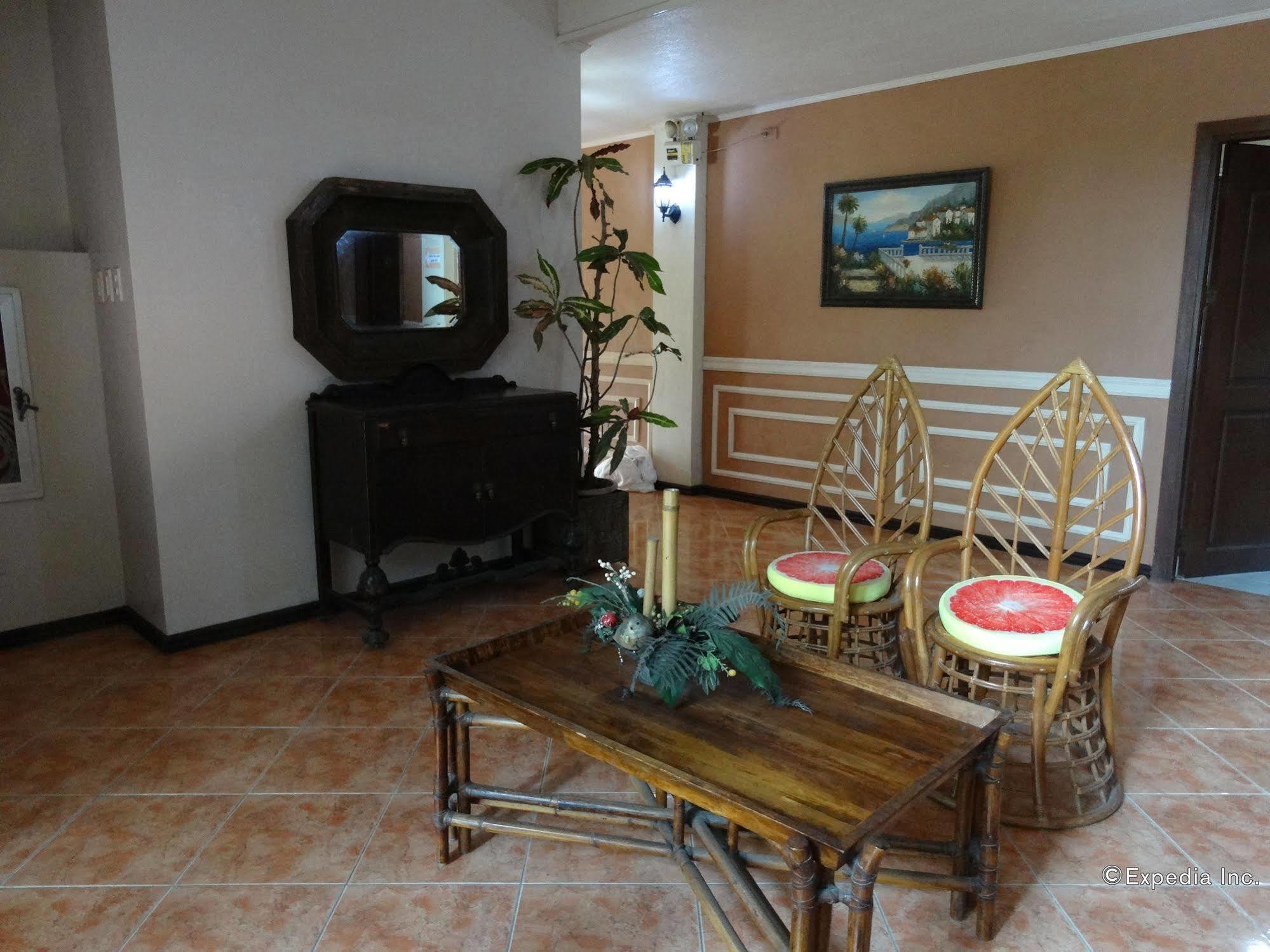 Chateau Del Mar Davao Stadt Exterior foto