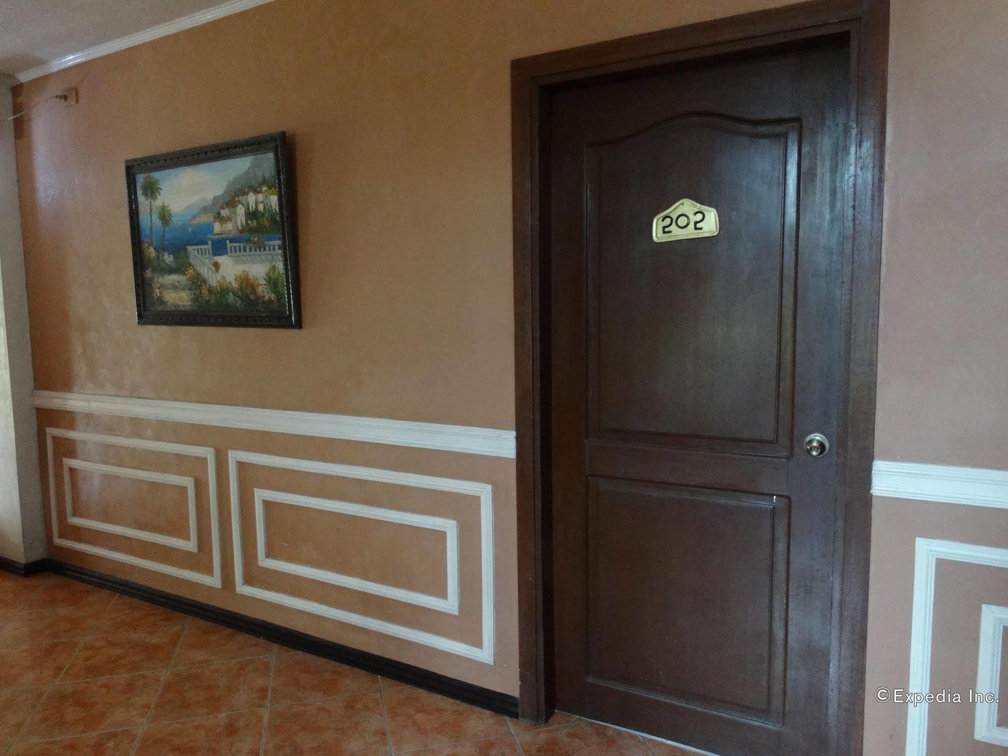Chateau Del Mar Davao Stadt Exterior foto