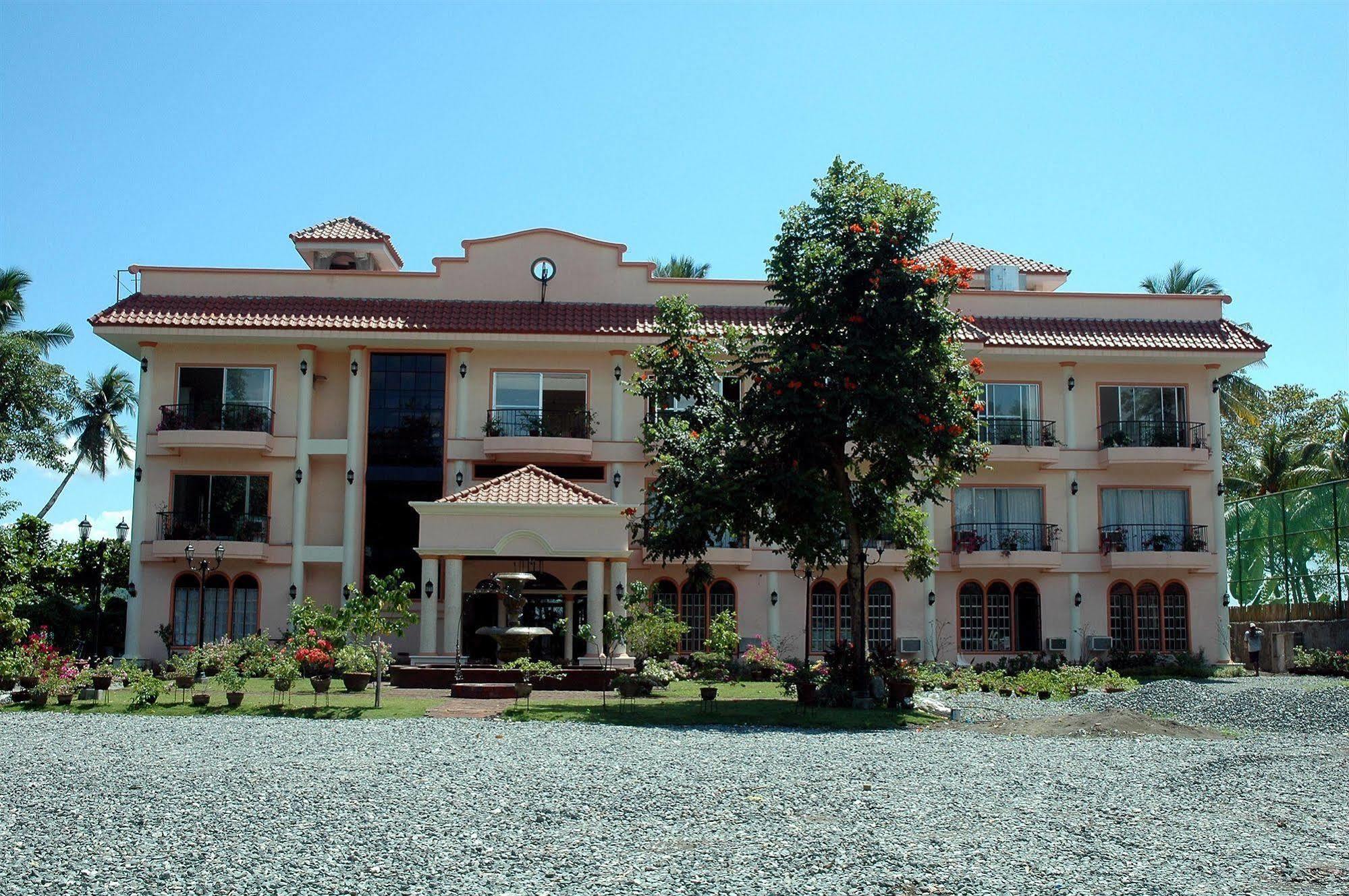 Chateau Del Mar Davao Stadt Exterior foto